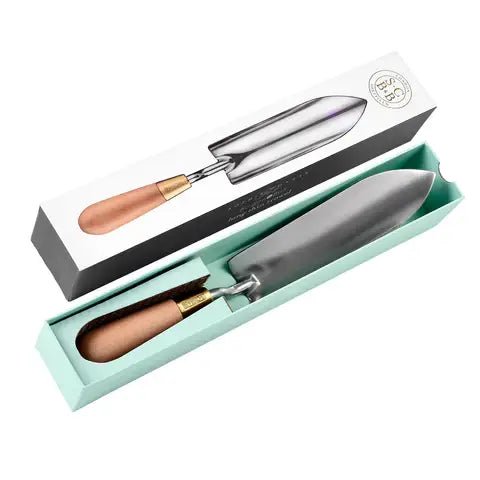 Long Thin Trowel – Sophie Conran Gift Boxed Garden Tool | Burgon & Ball | Trowel | GSC/LTTROW 5019360201687 | AllotMate Essentials