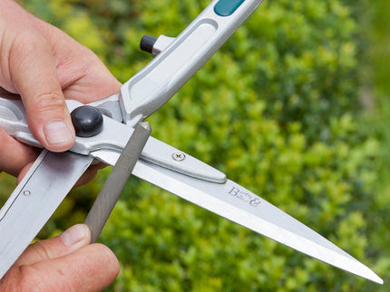 Mini Sharpening Steel – Maintain Sharp Garden Tools | Burgon & Ball | Sharpening Steel | ATT/SS 5019360002413 | AllotMate Essentials