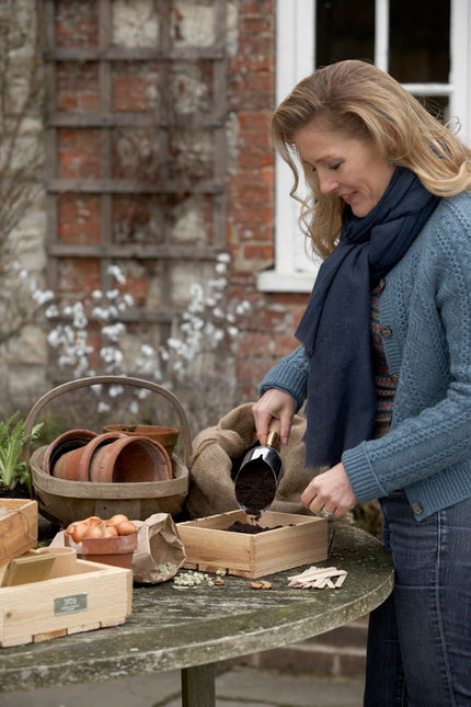 Burgon and Ball Burgon & Ball - Sophie Conran - Compost Scoop (Gift Boxed) - Compost Scoop - AllotMate Essentials - GSC/SCOOP - 5019360007869