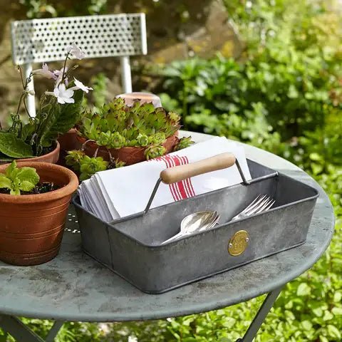Burgon & Ball – Sophie Conran Galvanised Steel Garden Trug with Wooden Handle | Trug | GSC/TRUG | AllotMate Essentials