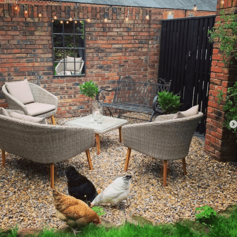 Golden Gravel Chippings | Gravel, Slate & Aggregates | DGG10STD Custom Product | AllotMate Essentials