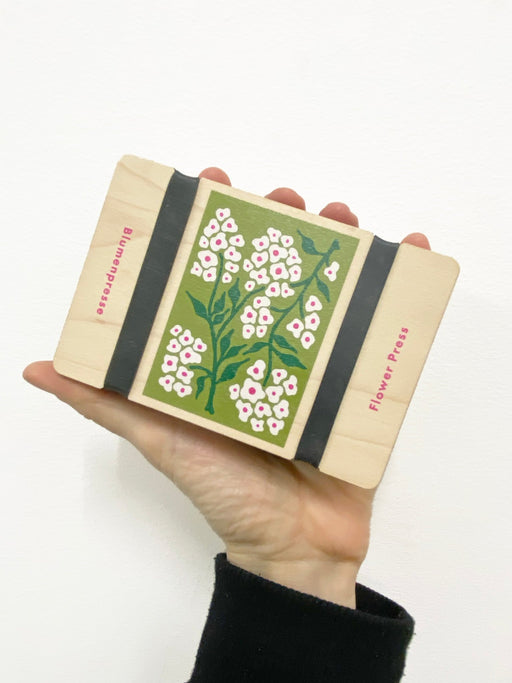 Pocket Flower Press Kit – Forget Me Not Design for Botanical Keepsakes | Studio Wald | Flower Press Kit | 5060918580860 5060918580860 | AllotMate Essentials