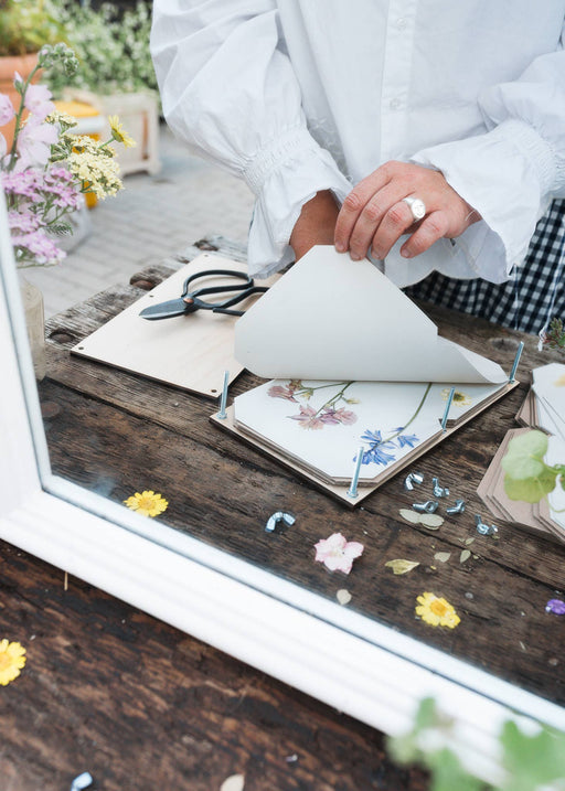 Large Flower Press – Vintage Cornflower Design | Studio Wald | Flower Press Kit | | AllotMate Essentials